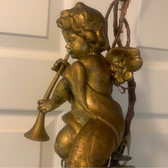 Closing Soon.✨ Winter Rose Garland Qt. 2 w 2 Cherubs. - Picture 14 of 14